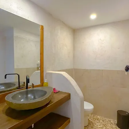Serene Beach Villa Gili Trawangan Exterior photo
