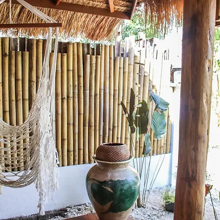 Serene Beach Villa Gili Trawangan Exterior photo